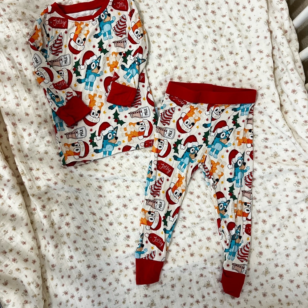 Bamboo bliss bluey Christmas pjs 12-18